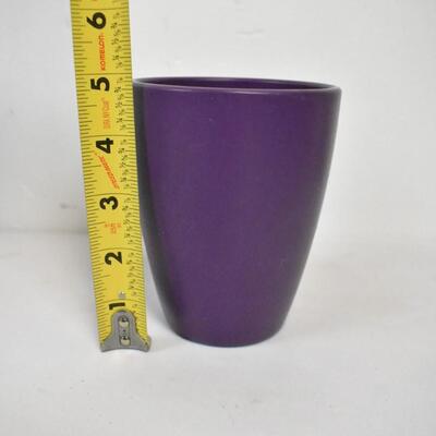 5 pc Planters: 4 Plastic, 1 Ceramic (small purple)