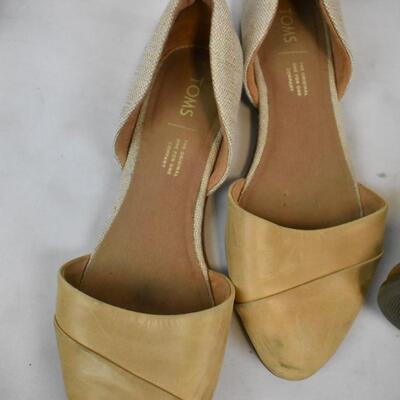 5 pairs Women's Shoes: Clarks 9, Heels 7.5, Tan Flats 8 by Toms, Boots 8