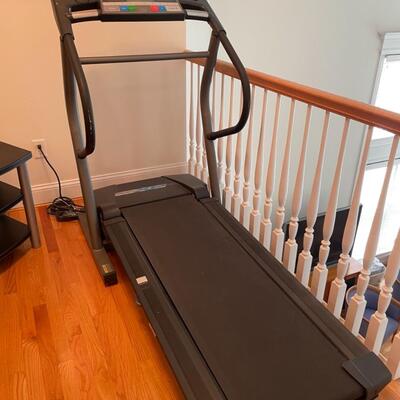 Preform treadmill 800 VP