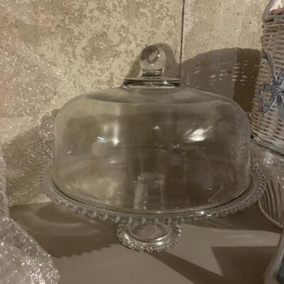 Glass cake stand with lid