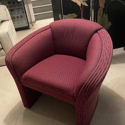 Cool maroon club chair