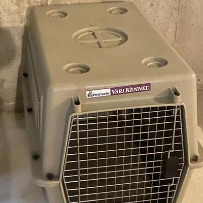 Pet crate for small/medium pet