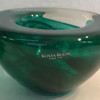 C1102 Pair of Green Swirl Kosta Boda Art Glass Votive Candle Holders