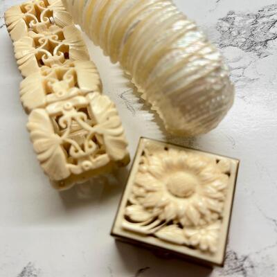 Lot 37  Stretchy Bracelets Faux Bone & Pill Box