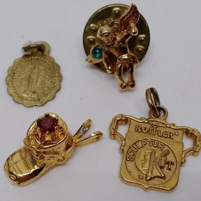 Lot 269 - Mixed Lot of Costume Jewelry & Coin