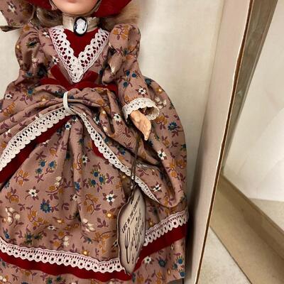 #232B Effanbee Currier & Ives Doll 