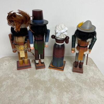 #244B Thanksgiving Nutcracker Lot