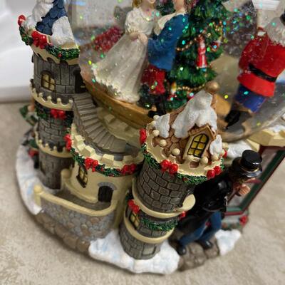 #245B LARGE Kirkland Musical Water Globe Plays Dance of the Sugar Plumb Fairy  