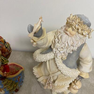 #248B 2 Santa's -  Smaller is a Music Box , 
