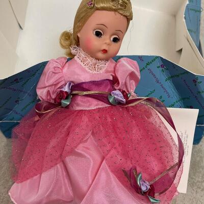 #255B  Cinderella Madame Alexander Doll 