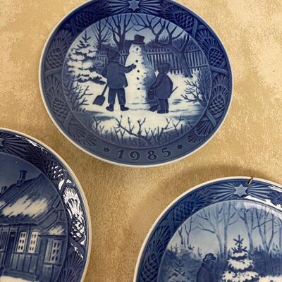 #261 B (4) Royal Copenhagen Plates 