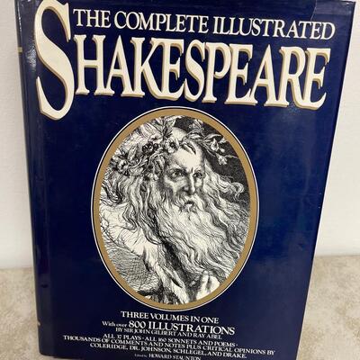 #269 B The Complete Shakespeare 3 volumes in One 