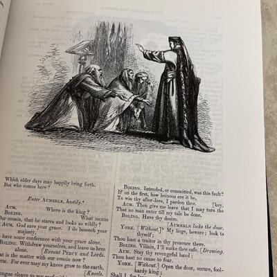 #269 B The Complete Shakespeare 3 volumes in One 