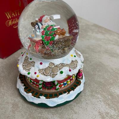 #274 B Waterford Musical Snow Globe Sugar Plum 