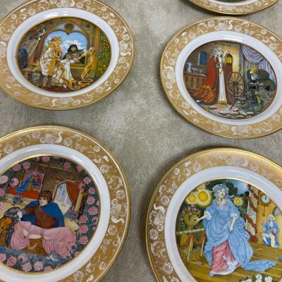 #276 B Grimm Fairy Tale Porcelain Plates (9) 