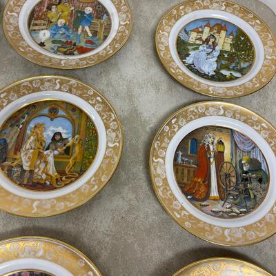 #276 B Grimm Fairy Tale Porcelain Plates (9) 