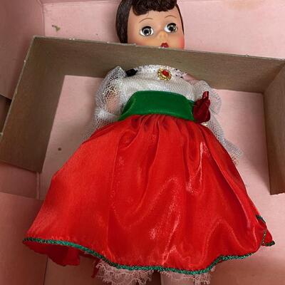 #277 B Madame Alexander SPAIN Doll
