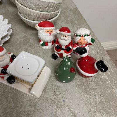 #285 B HOLIDAY Dishes Mixed Lot Plus S & P 