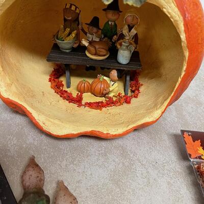 #288 B Thanksgiving Decor
