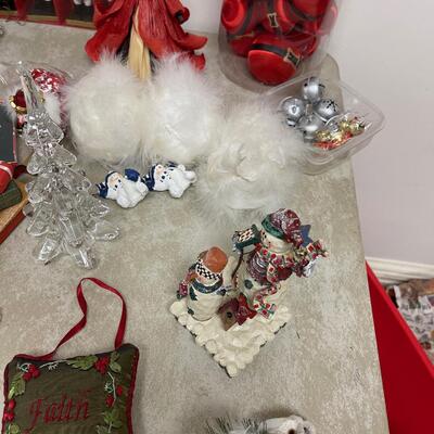 #298 B Christmas Decorations Include Snowy Owl Chicks