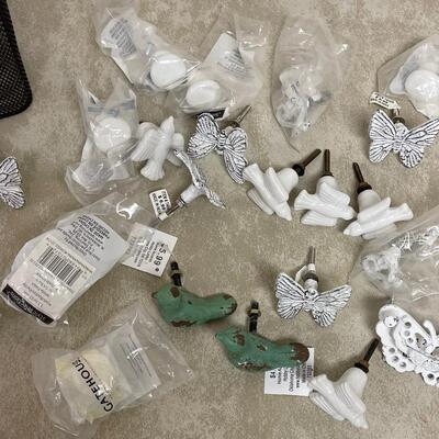 #312 B Decorative Knobs Birds