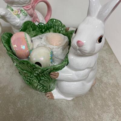 #313 B Bunny Mugs Rabbit Pitcher and Cabbage Rabbit