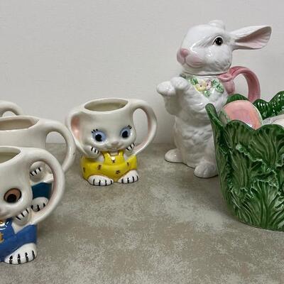 #313 B Bunny Mugs Rabbit Pitcher and Cabbage Rabbit