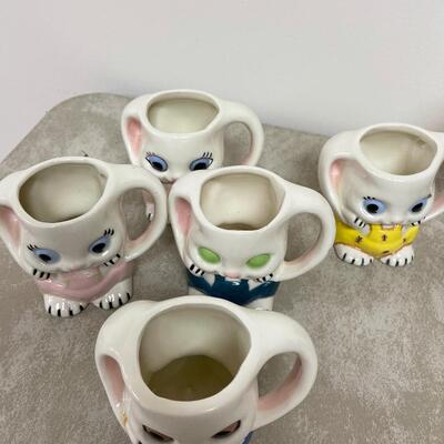 #313 B Bunny Mugs Rabbit Pitcher and Cabbage Rabbit