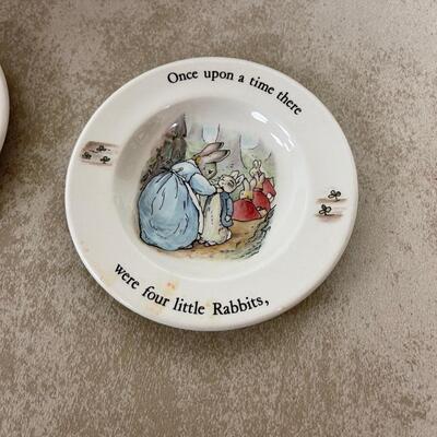 #324 B Peter Rabbit Wedgewood Tea Set Children's 