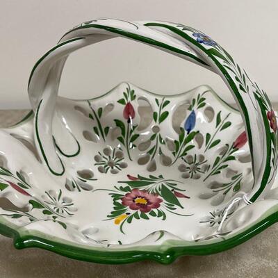 #330 B Portuguese Brides Basket, New 