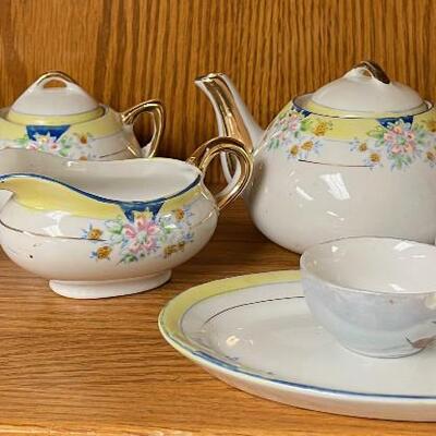 #337B Children's Porcelain Tea Set 