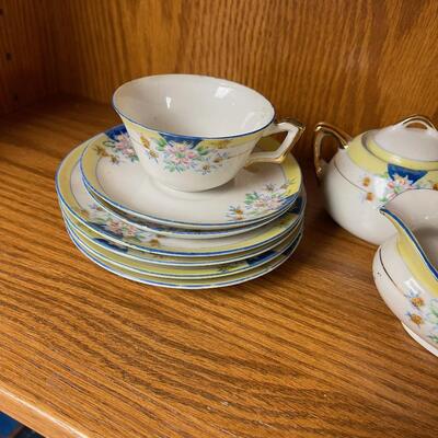 #337B Children's Porcelain Tea Set 