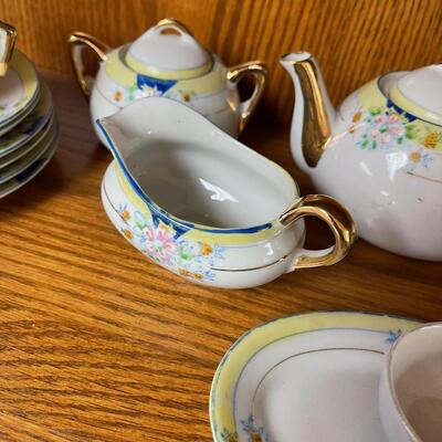 #337B Children's Porcelain Tea Set 
