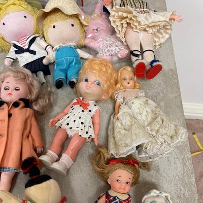 #340B Collection of Dolls from around the World
