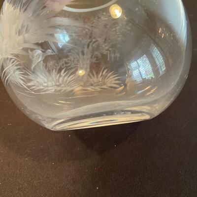 #354 Etched Glass Ball Vase Ducks in Flight