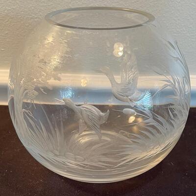 #354 Etched Glass Ball Vase Ducks in Flight