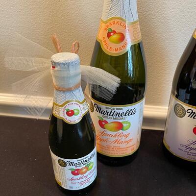 #356 4 - Bottles of MARTINELLI's 