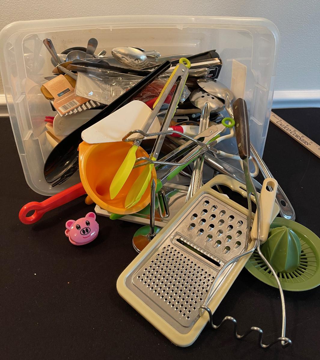 359 Tub of Kitchen Utensils