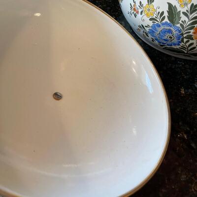 #366  Asta Covered Enamel  Dish  10-1/2" 