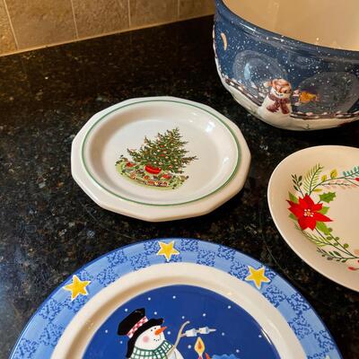 #369 7 Winter Holiday  Serving Dishes 