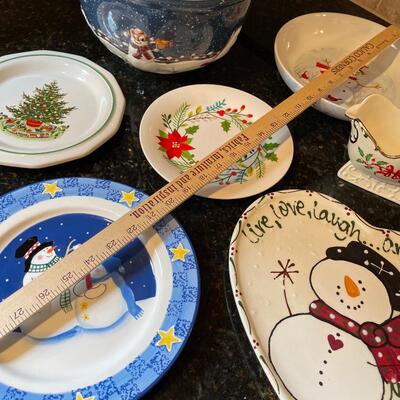 #369 7 Winter Holiday  Serving Dishes 