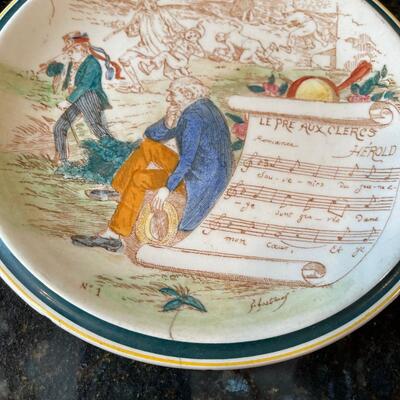#372  (4) Vernon Kilns Plates 