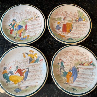 #372  (4) Vernon Kilns Plates 