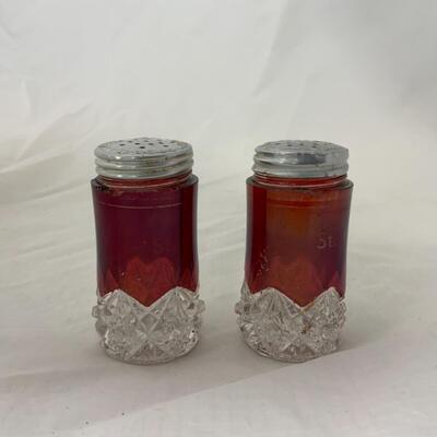 [52] ANTIQUE | Souvenir Glass Salt & Pepper | St Paul, Minnesota