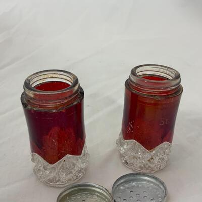 [52] ANTIQUE | Souvenir Glass Salt & Pepper | St Paul, Minnesota