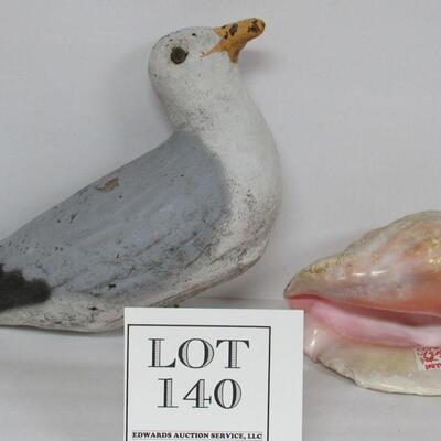 Garden Seagull and Decorative Large Shell