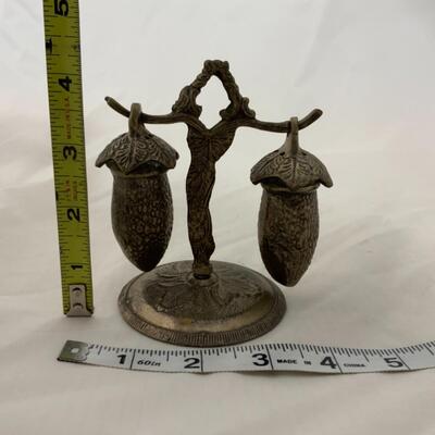 [58] VINTAGE | Pewter Strawberry Tree | Salt & Pepper