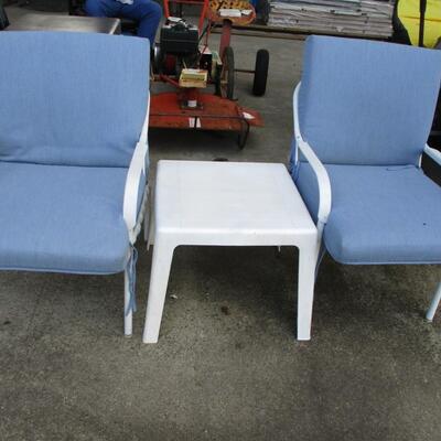 Lot 167 - Outdoor Chairs & Side Table With Cushions 