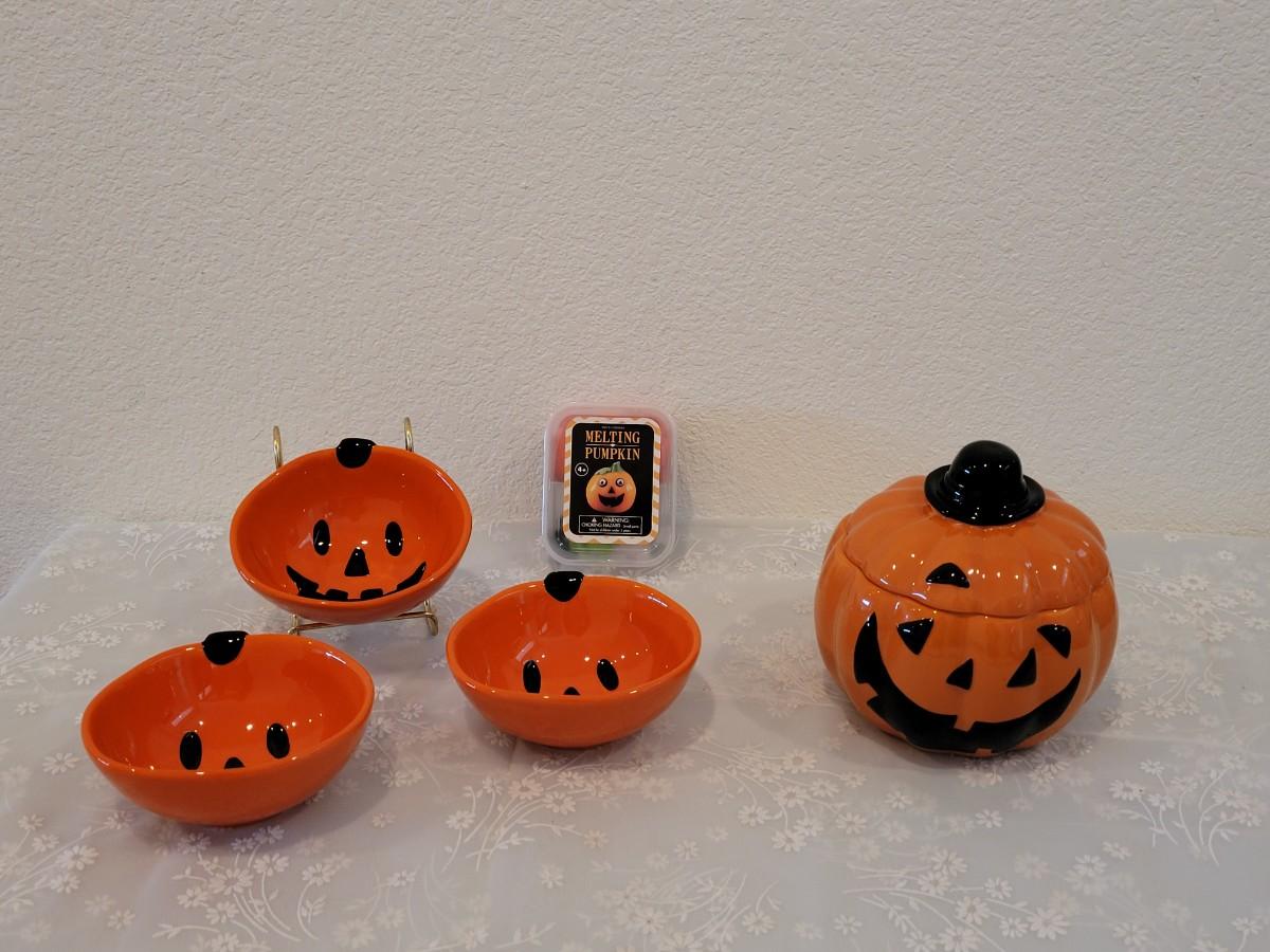 Lot 25 Halloween Ceramic JackOLantern Bowls, Ceramic JackOLantern with Lid and Melting