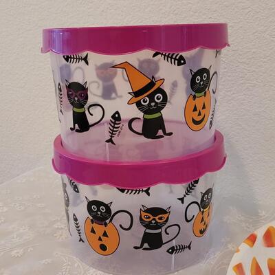 Lot 31: Halloween Treats Bowls and Containers